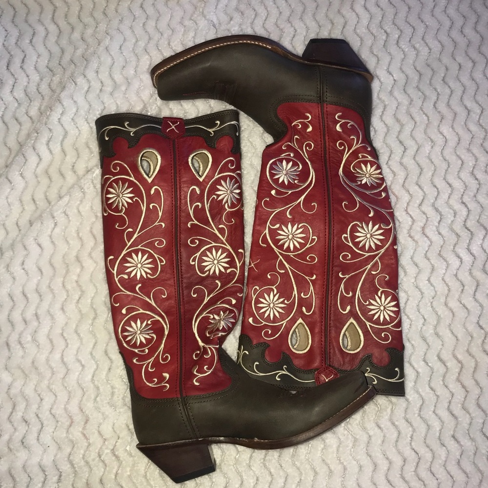 Cowgirl boots Twisted x